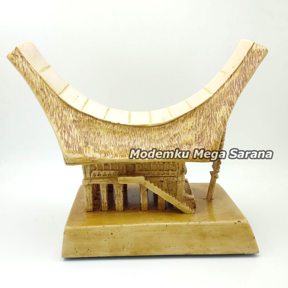 Miniatur Rumah Adat Tongkonan Tana Toraja Sulawesi Selatan
