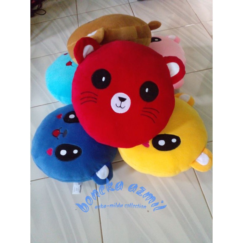 Bantal karakter boneka baby bus warna