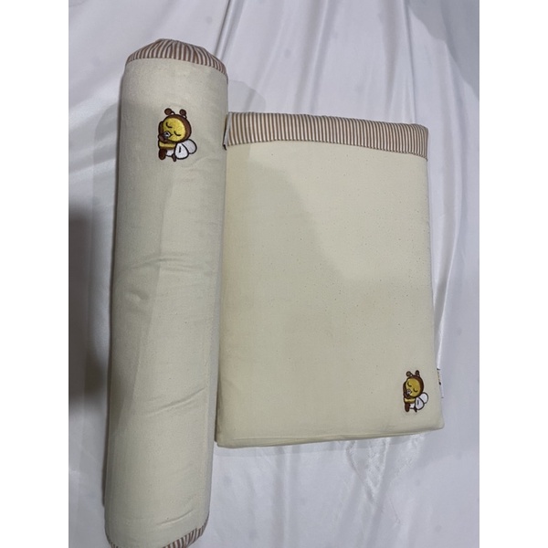 Preloved infant bolster pillow merk babybee ( bantal guling balita )