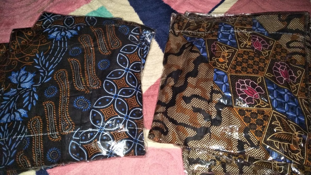 Couple Atasan Baju Batik Wanita Dan Pria Motif Abry