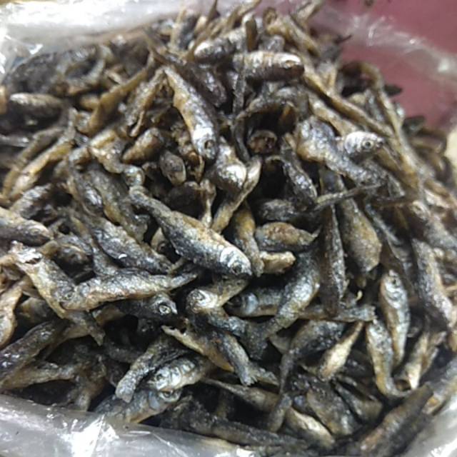 

Ikan bilis akuran keci asli danau singkarat,berat 500 gram