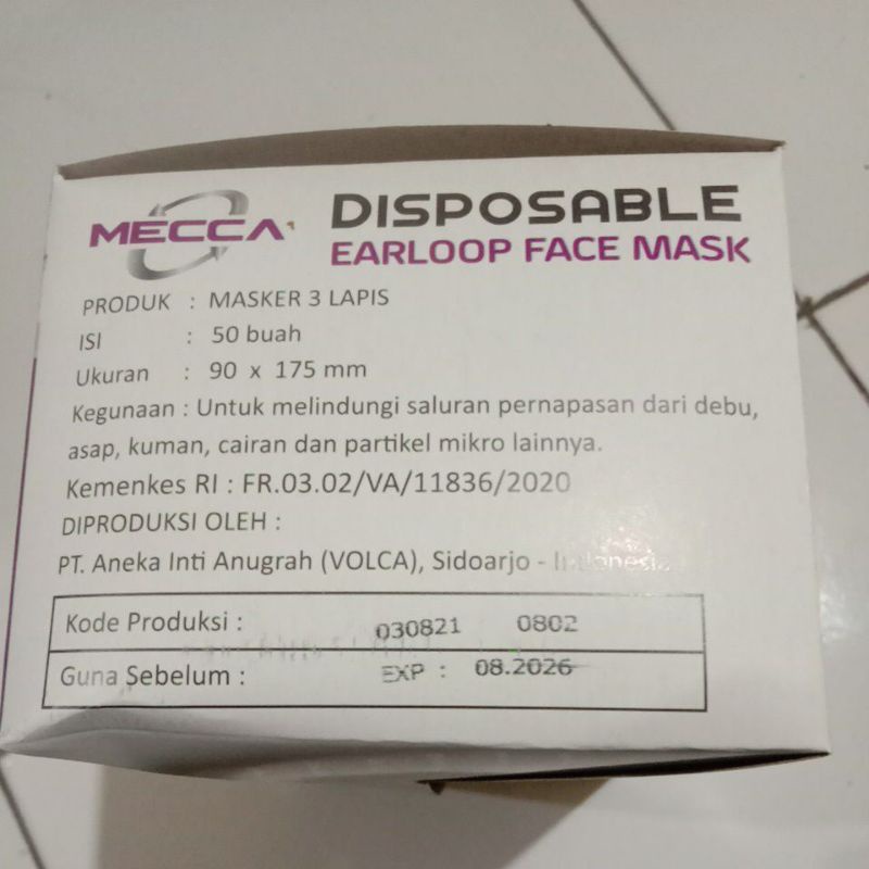 Masker MECCA Earloop 3 ply Isi 50 Pcs SURGICAL MASK DISPOSIBLE MASK 3 PLY DAILY FACE MASK HYGENIC