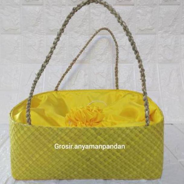 

Hx1> TAS PANDAN PARCEL SERUT KOTAK WARNA TERMURAH TERLARIS Coode Ws3>