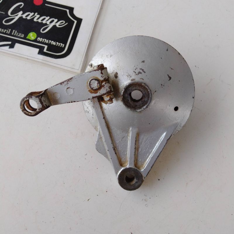 TUTUP KAMPAS TROMOL BELAKANG REVO LAMA REVO ABSOLUTE SUPRA X125 SUPRA FIT NEW BLADE LAMA SEKEN ORI