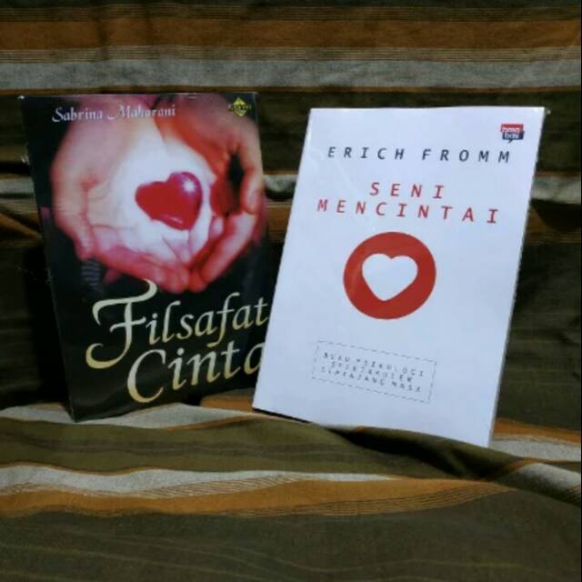 Filsafat Cinta Dan Seni Mencintai