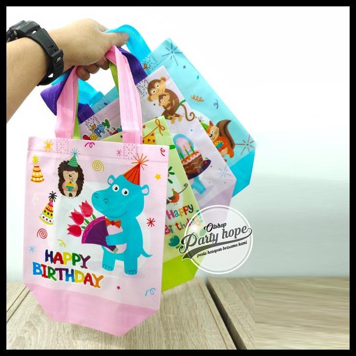 

Tas Souvenir Ulang Tahun Tema Animal / Goodie Bag Tas Ultah Tema Hewan