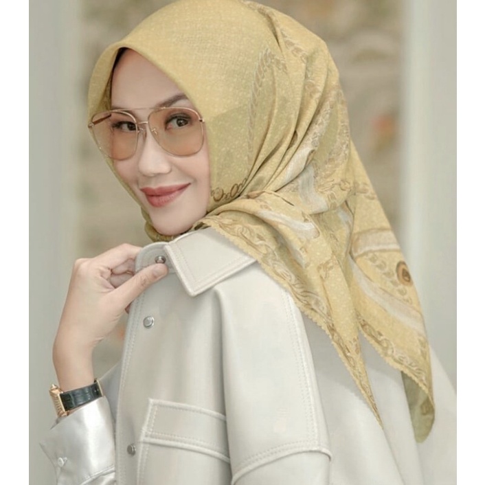 PRELOVED CHAIN CORN BUTTONSCARVES BUNDLING