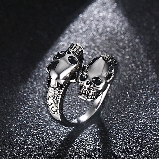 Cincin Model Kepala Tengkorak Gaya Vintage Punk Adjustable Untuk Pria