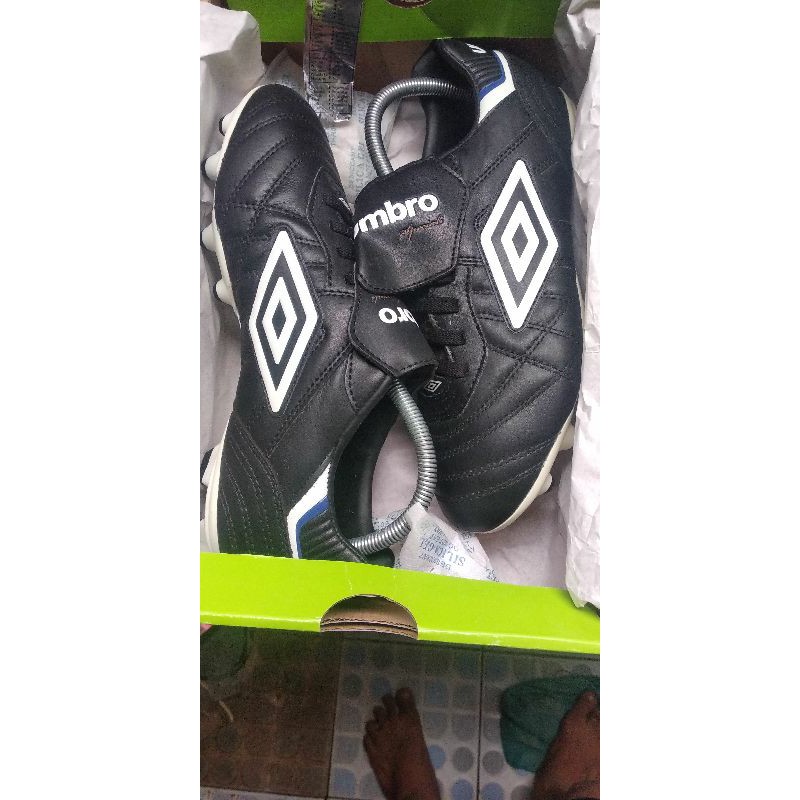 Umbro Speciali Eternal HG
