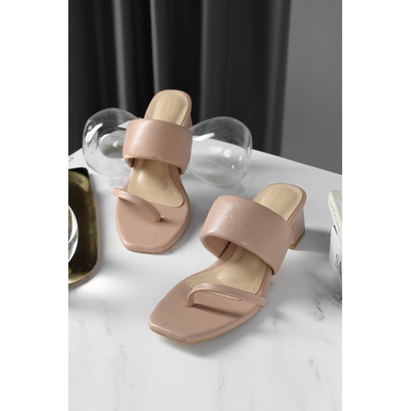 LOCAL ID LONDON HEELS BLUSH NO 40