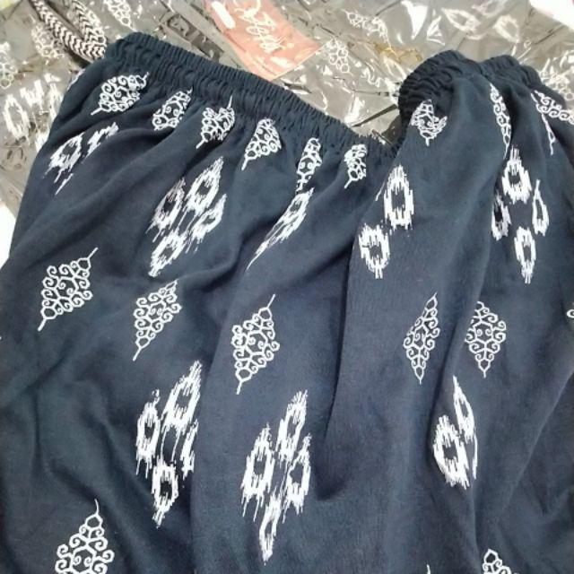  celana  pendek bahan  kain  kaos Polyester motif songket 