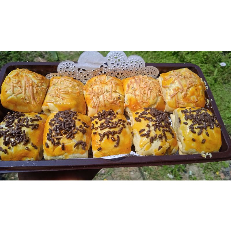 

BOLEN PISANG isi 10