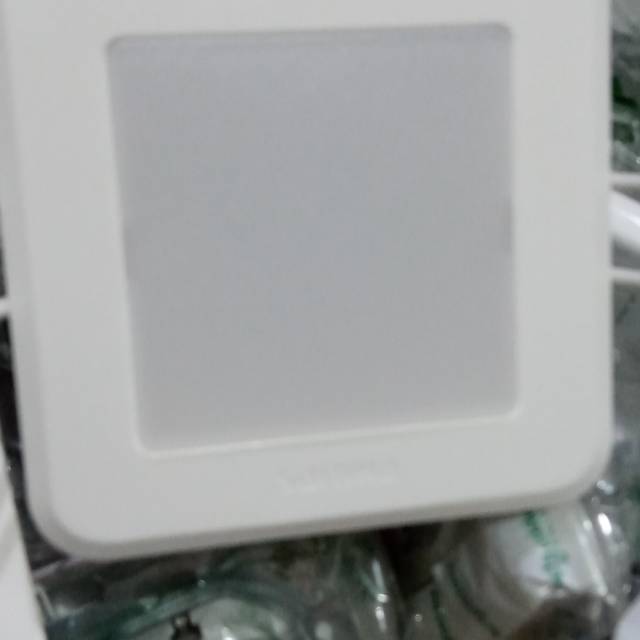 Lampu philip ressesed led