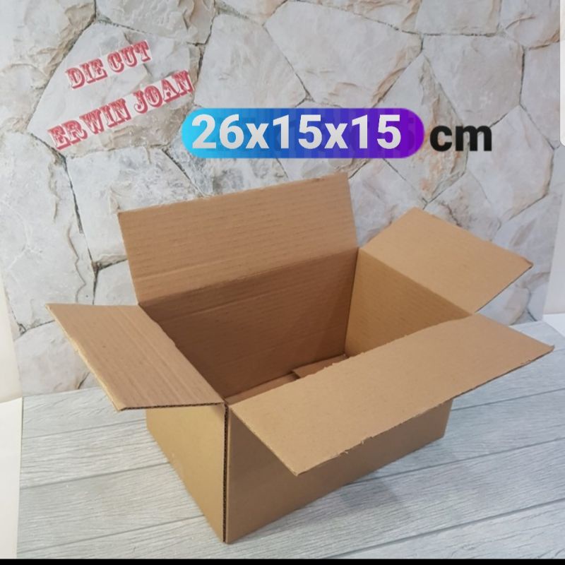 

Kardus / Box / uk. 26x15x15 cm / Karton packing polos bariu ST