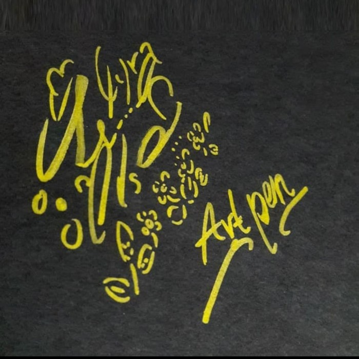 

Jualan Art Pen Lyra - Gold Trendi