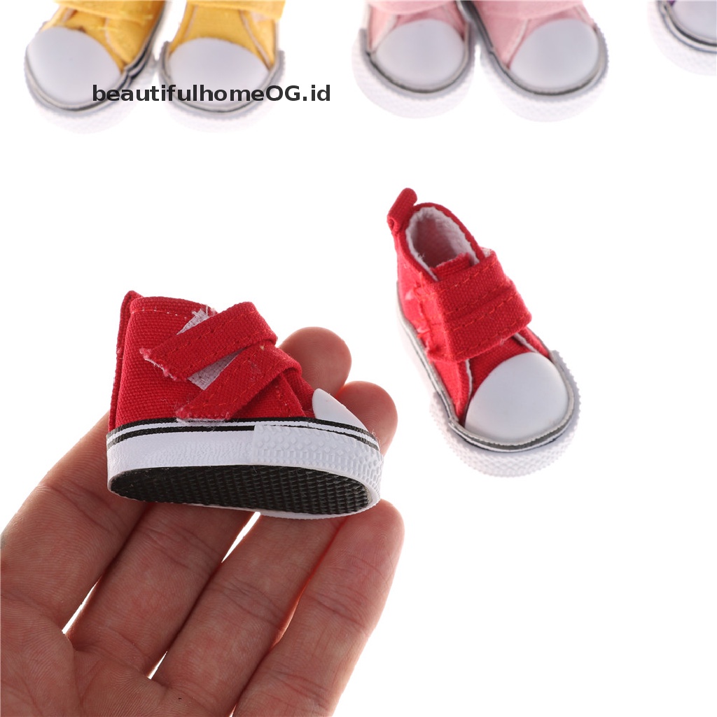 Mainan Sepatu Sneakers Mini Bahan Kanvas Ukuran 5cm Untuk Aksesoris Boneka Bjd 1 / 6