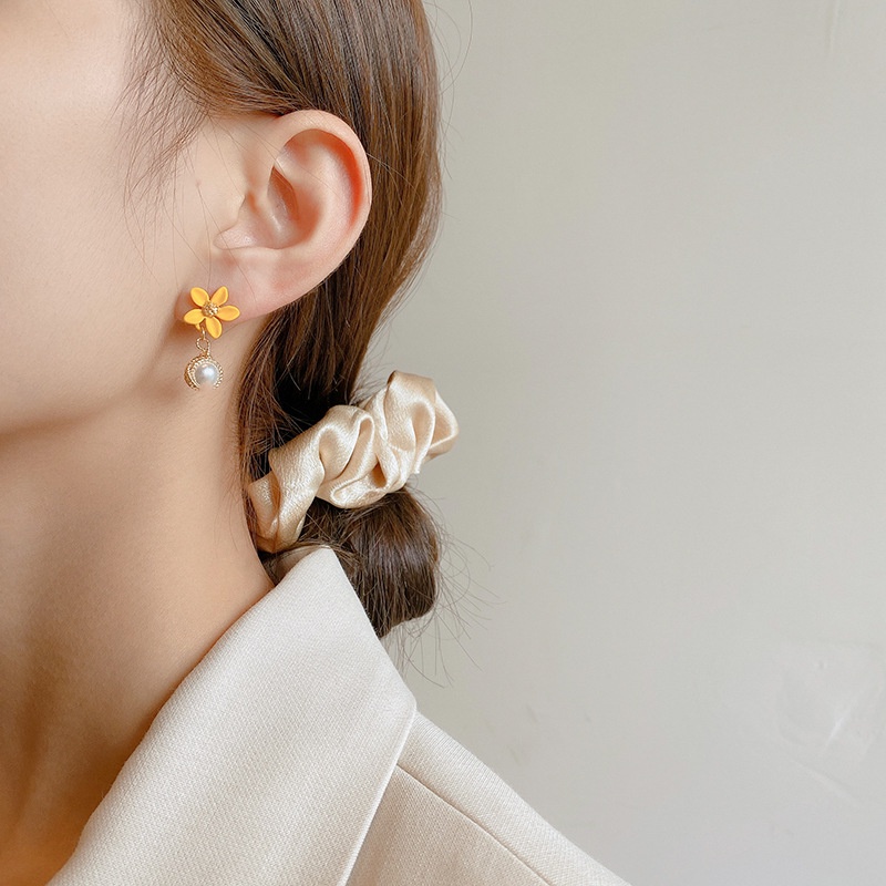 Shuling S925 silver needle Yellow Flowers Earrings Fashion Pearl Drop Earrings Female Ear Jewelry