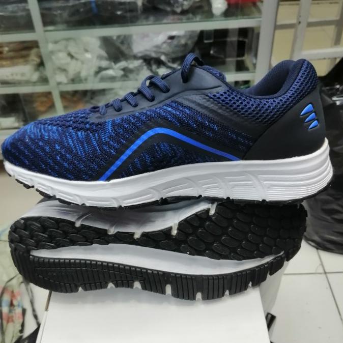 sepatu olahraga jatah TNI AL