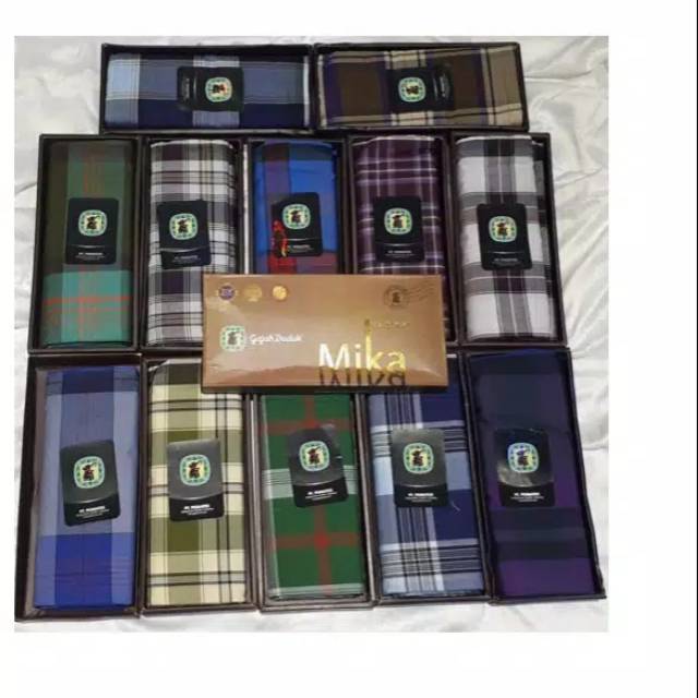 Sarung gajah duduk mika