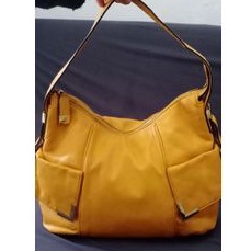 Tas MK shoulder kulit asli warna kuning kunyit