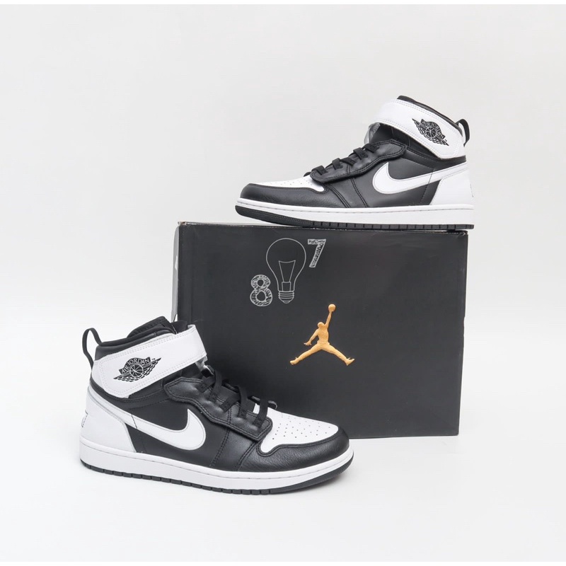 Air Jordan 1 High Flyease Panda