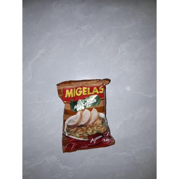 

MIE gelas ayam bawang satu biji