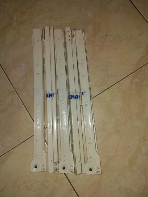 Rel Laci Addar Lenaga 35 Cm