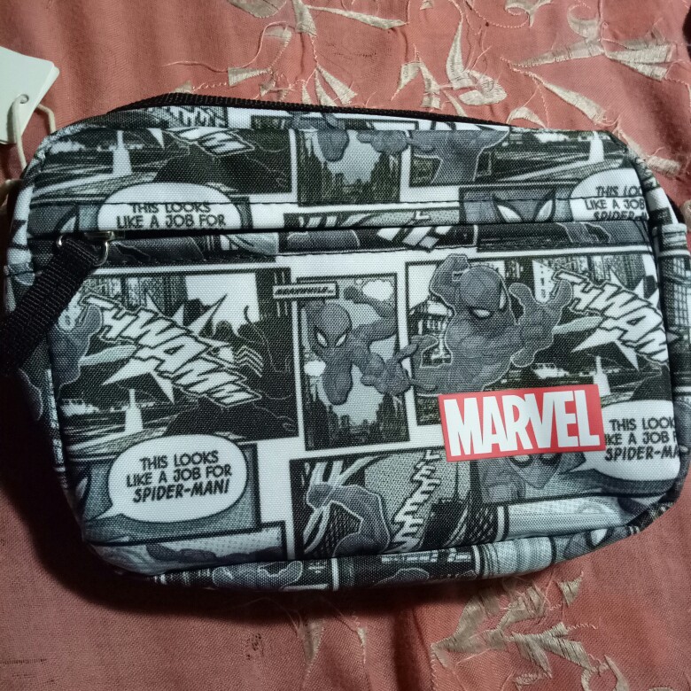 Miniso Official Marvel Crossbody Bag Tas Selempang 