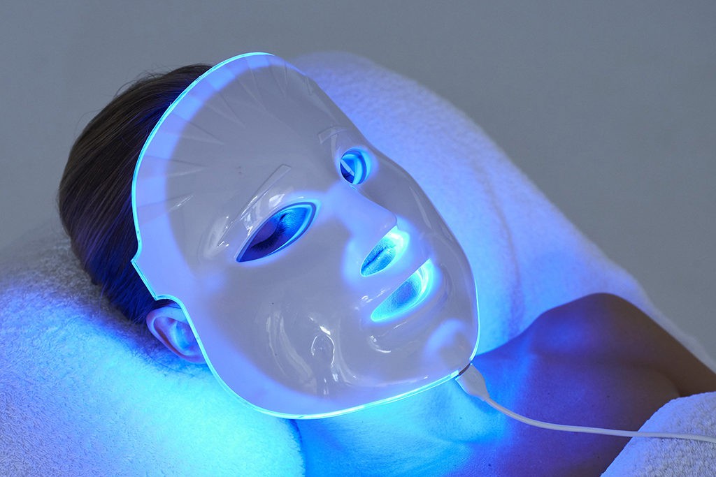 (READY STOCK!) LED Facial Mask Beauty With Neck Masker LED PDT LIGHT 7IN1 LED photon 7 warna