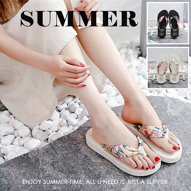 Sandal Jepit Wanita 2022 Baru Musim Panas Bohemian Satin Flat Bottom Fashion Nyaman Pantai Tebal Bawah Wedge Sandal