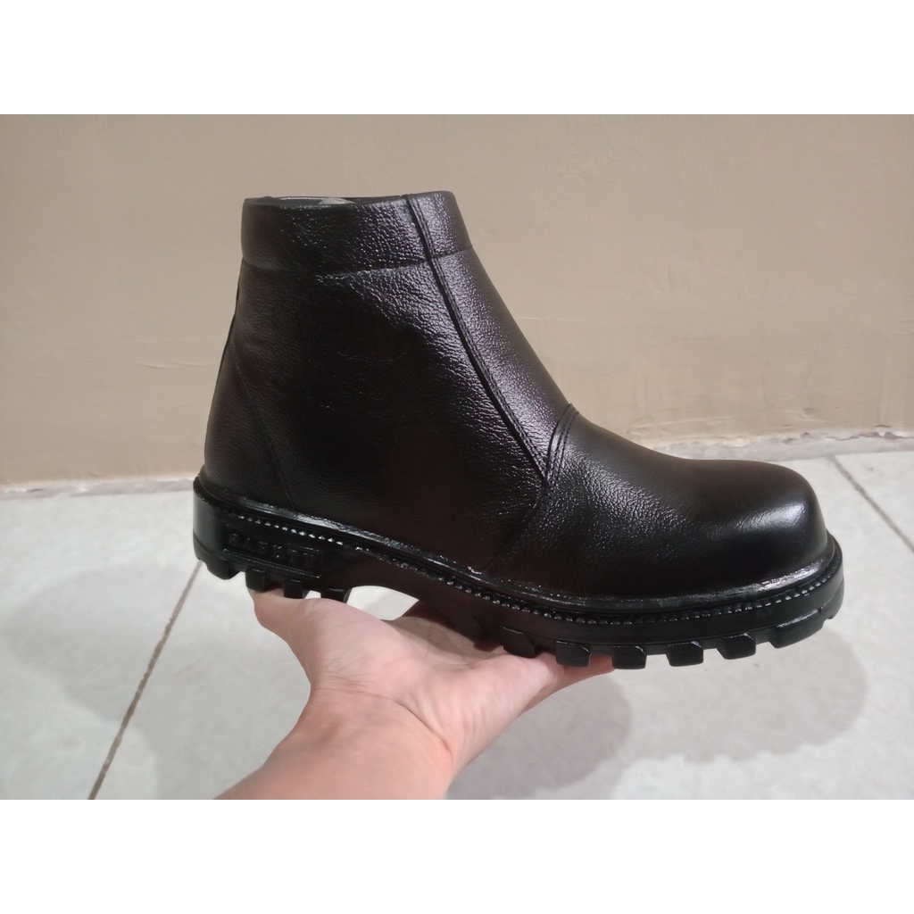 sepatu septy pria kulit model resleting samping