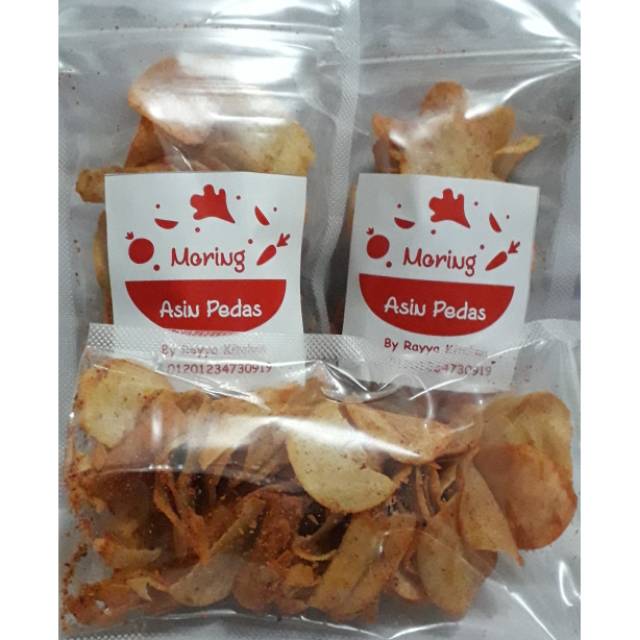 

Cemilan enak Keripik molring (cimol garing) pedas asin