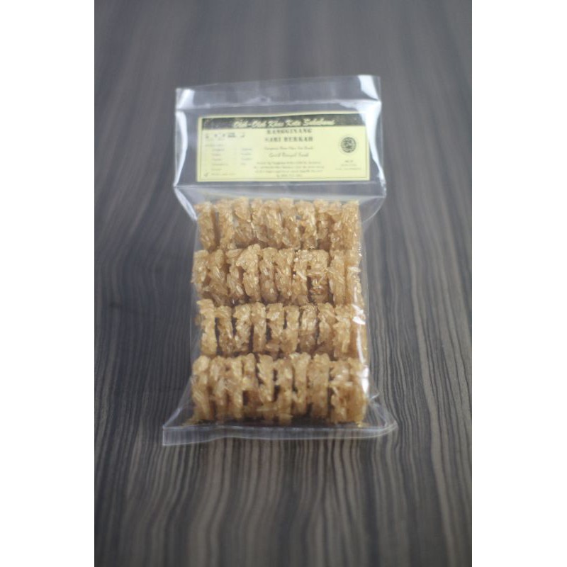 

makanan tradisional berbagai rasa (ranginang, rangining, matros, kicimpring)