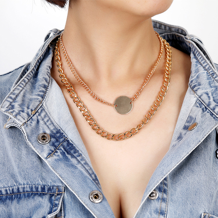 Kalung Rantai Klavikula Desain Bulan Hati Warna Emas Gaya Retro Korea Untuk Aksesoris Perhiasan