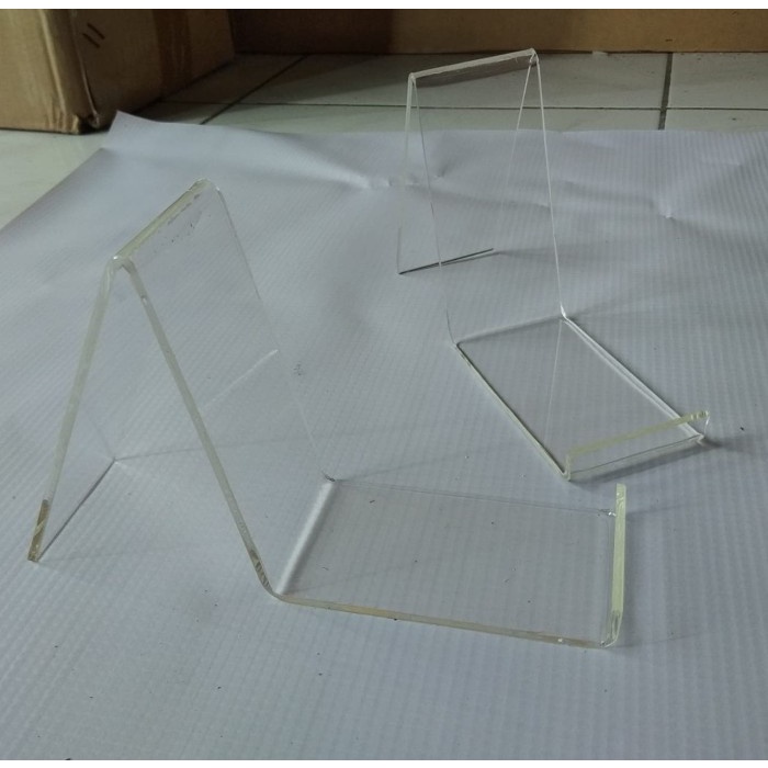 

Grosir Display sepatu / tempat sepatu akrilik / acrylic 3MM