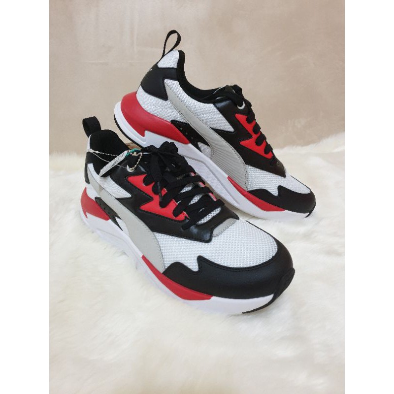 Sepatu cowok - Puma X Ray Lite