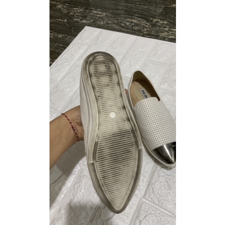 preloved sepatu miu miu