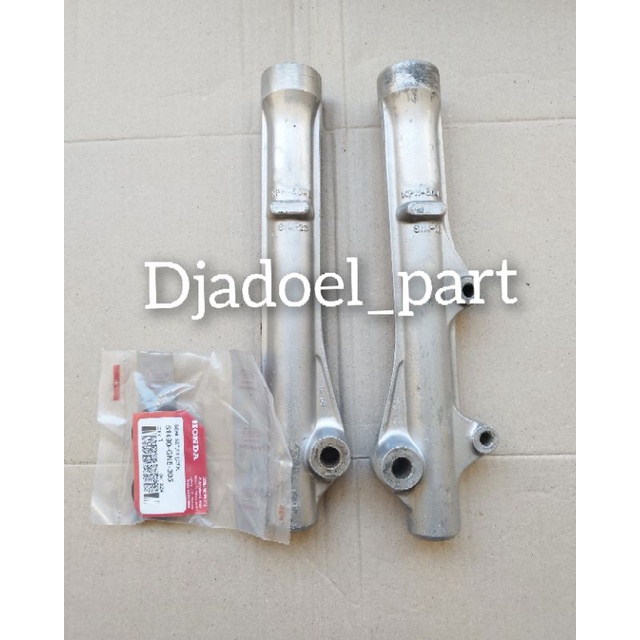 Bottom Tabung Shock Shockbreaker Skok Depan Supra X 125 Karisma Original