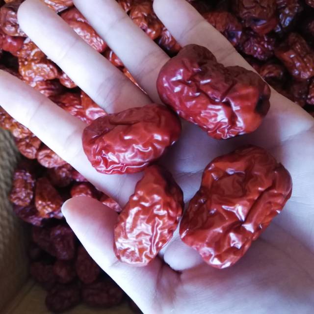 

Premium Angco Red Dates Kurma Merah