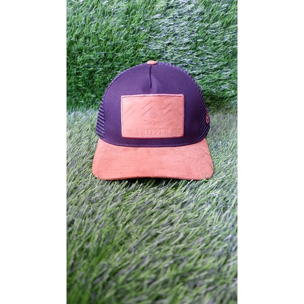 TOPI TRUCKER BROWN SUEDE PATCH TOPI TRIPPER OUTDOOR