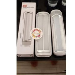 pesanan orang Lampu Emergency Ace Hardware