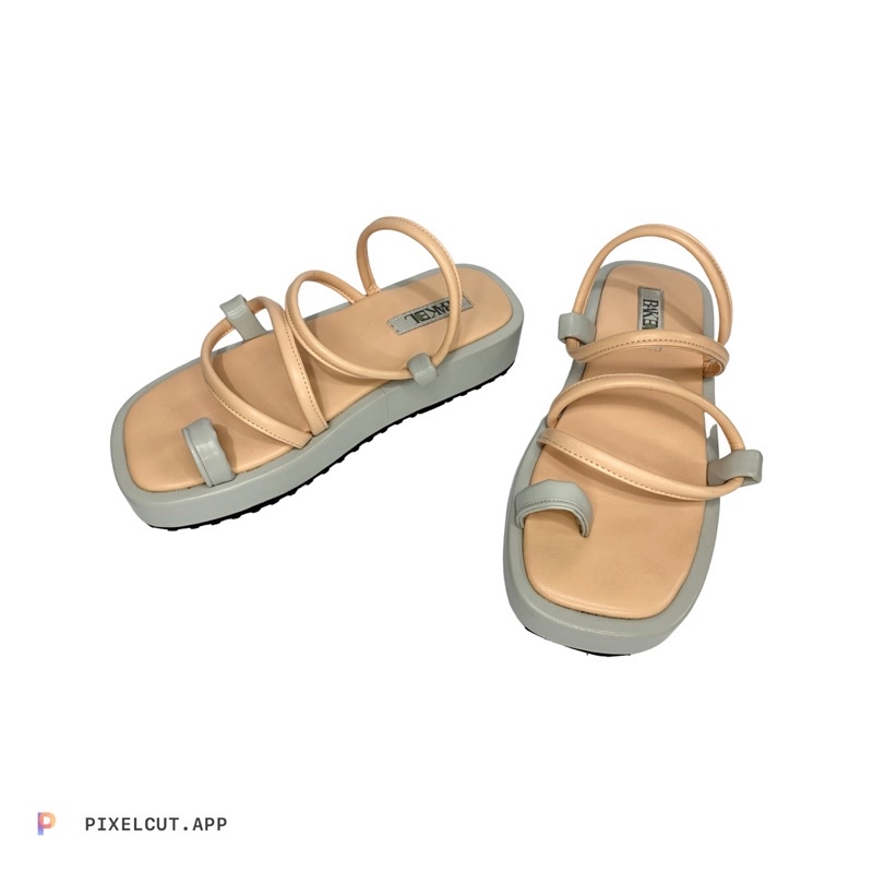 Puffertone Strap Sandal