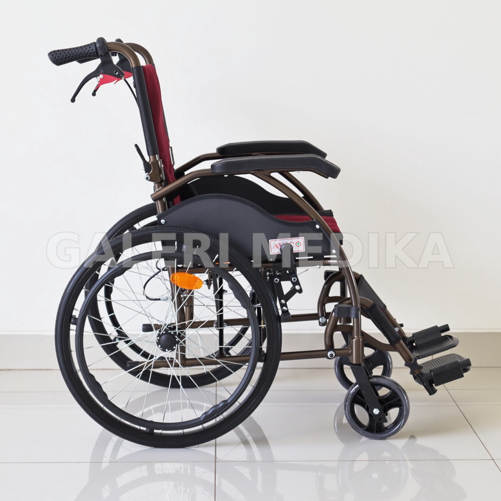 Kursi Roda Aluminium Avico Apollo - Aluminium Wheelchair Ringan Praktis Bisa Lipat Masuk Mobil