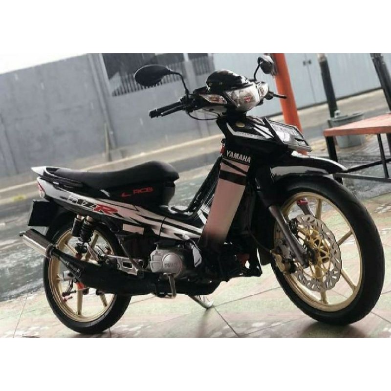 striping yamaha fiz r putih hitam