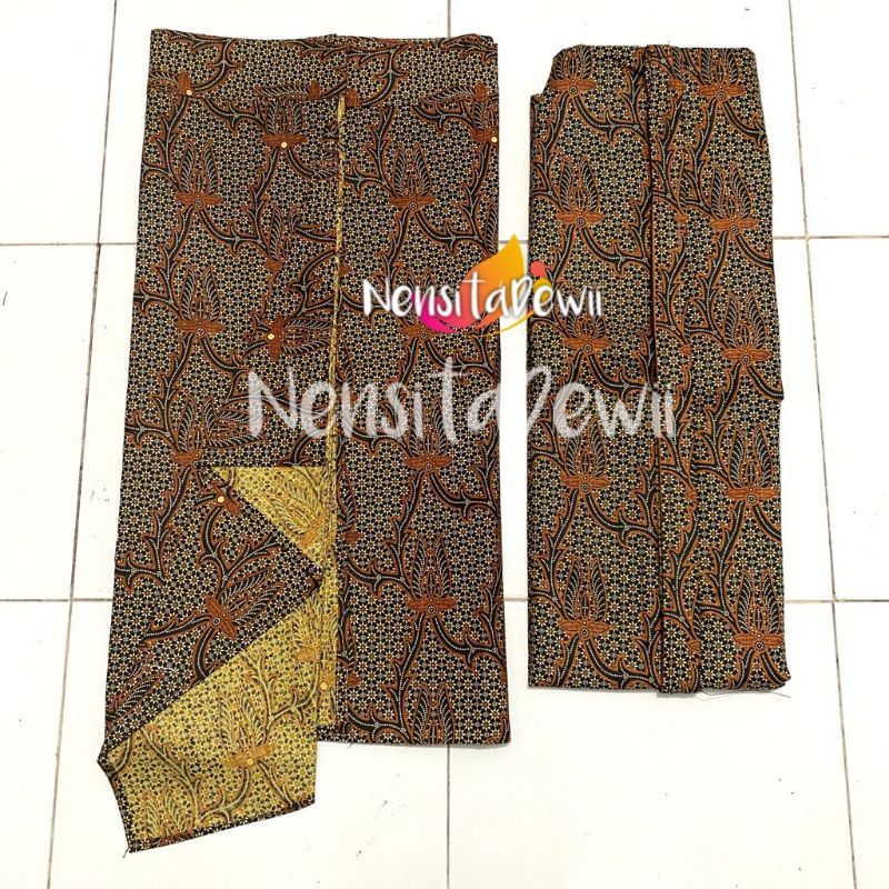 Sepasang Jarik Instan Sunda / Cewek + Sapit Urang, Motif Truntum Hijau