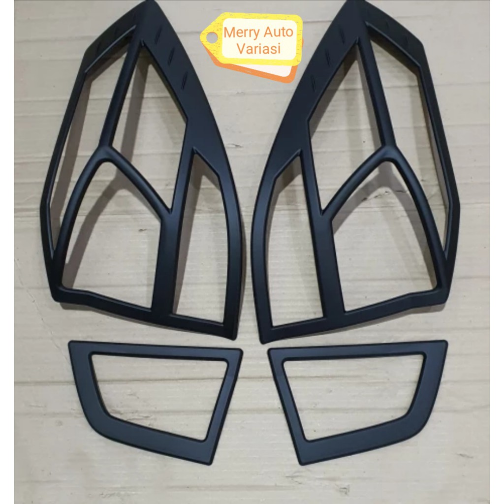 Garnish lampu hitam doff lampu belakang mobilio 2014-2019