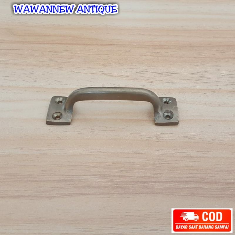 Handle / Tarikan Laci Lemari Pintu Rumah Kuningan Antik 9.8cm