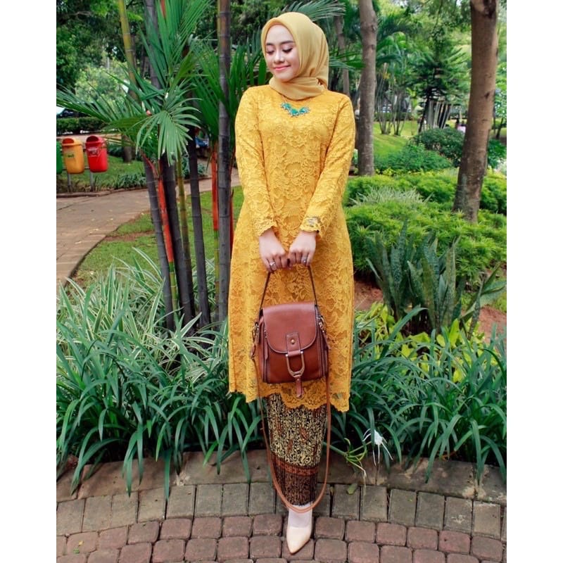 Atasan kebaya tunik modern Atasan kebaya brukat modern 2021 Atasan kebaya kutubaru Atasan brukat wan