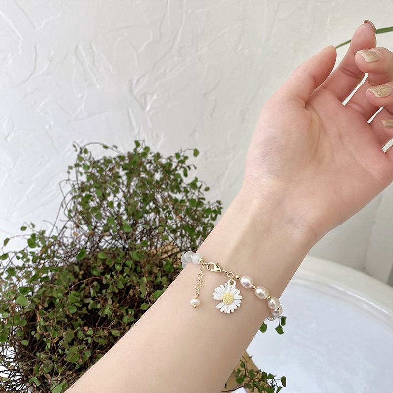 XiaoboACC Gelang Manik-Manik Mutiara Kristal Bunga Daisy Gaya Korea