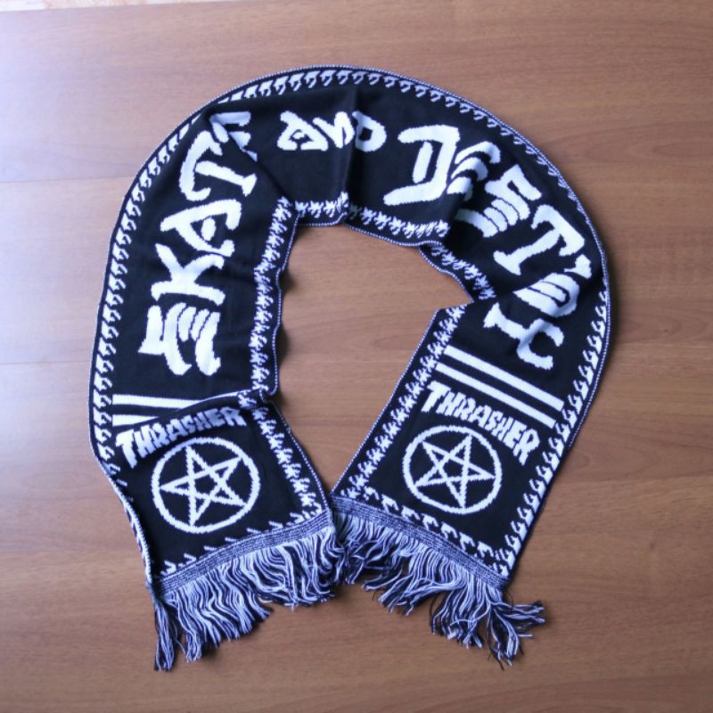 Thrasher hooligan skate&amp;destroy scarf